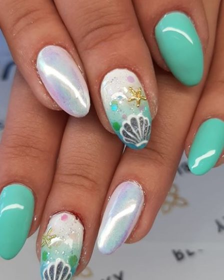 Colorful manicure summer
